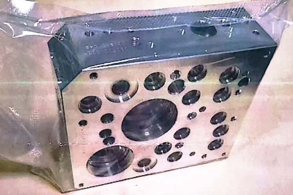 液壓?jiǎn)卧倔w218